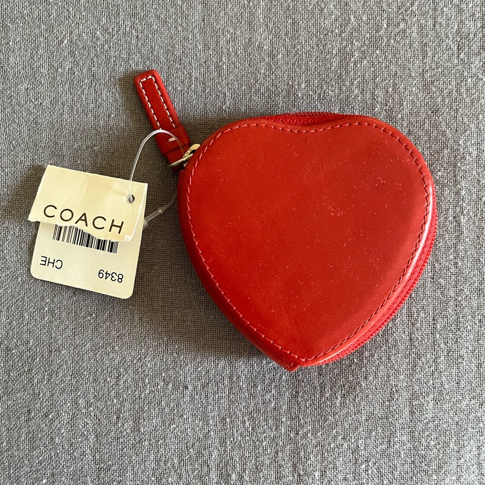 Small Coach red leather heart-shaped coin purse